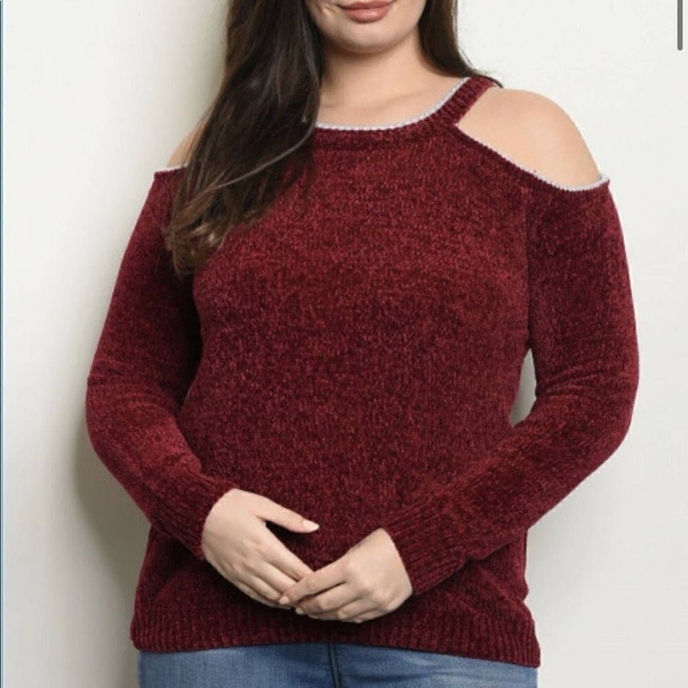 Zenobia Women's Plus Size 2X Cold Shoulder Chenille Sweater Burgundy Silver Trim